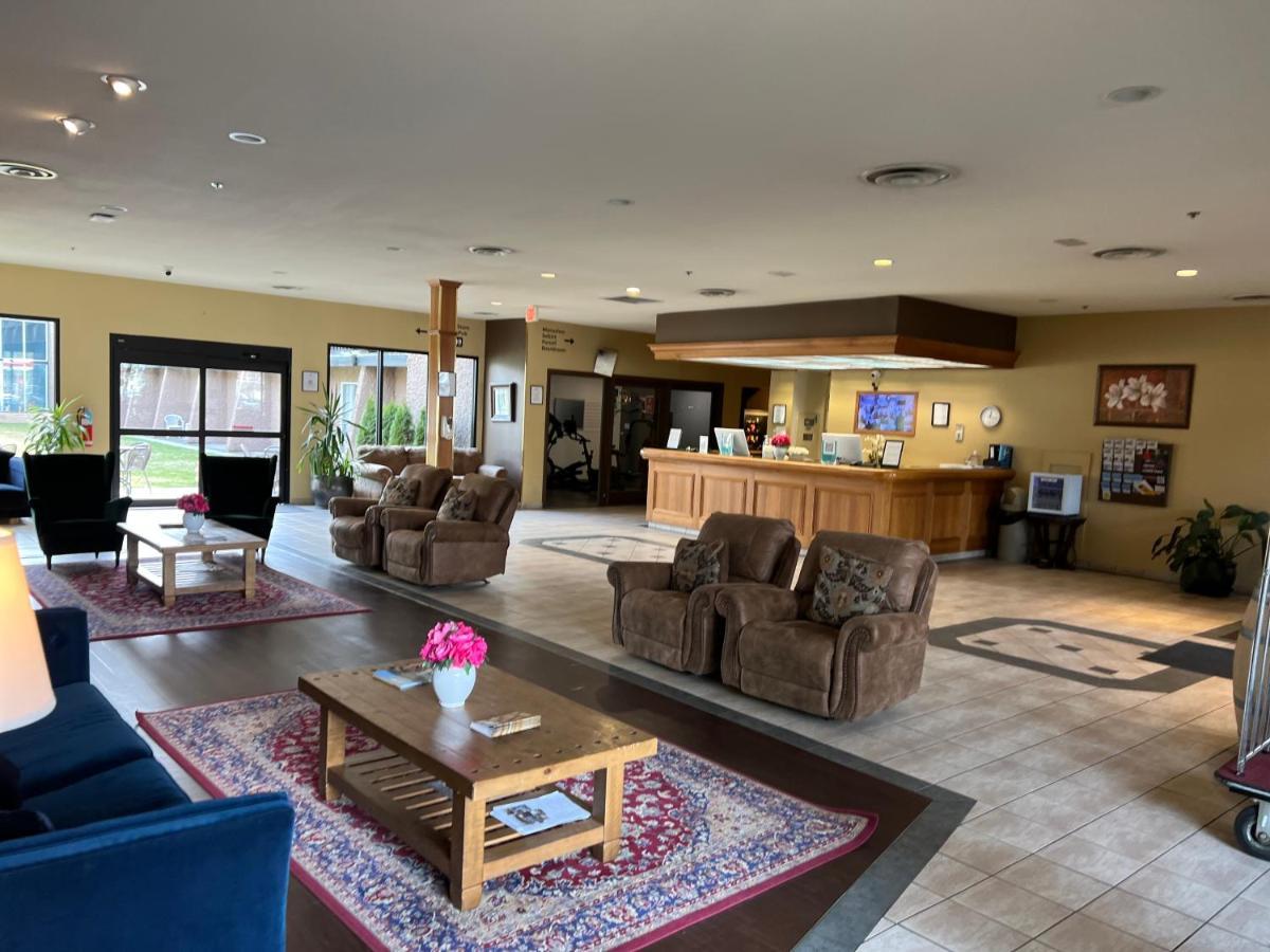 Divya Sutra Plaza And Conference Centre, Vernon, Bc Hotel
