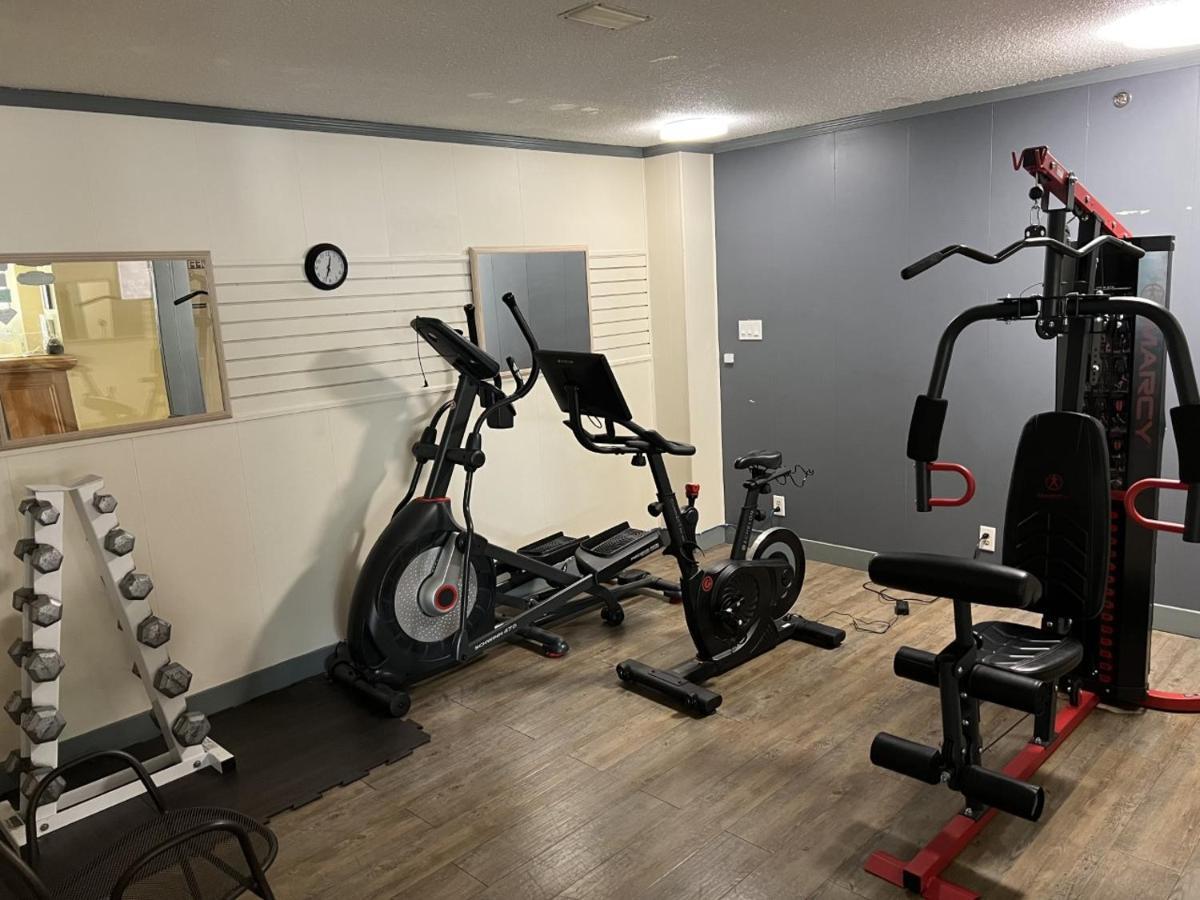 Hotel Divya Sutra Plaza And Conference Centre, Vernon, Bc