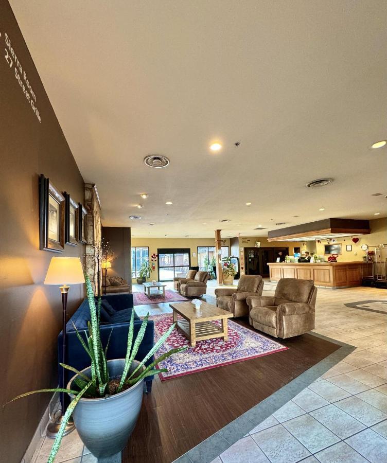 Divya Sutra Plaza And Conference Centre, Vernon, Bc Hotel 4*