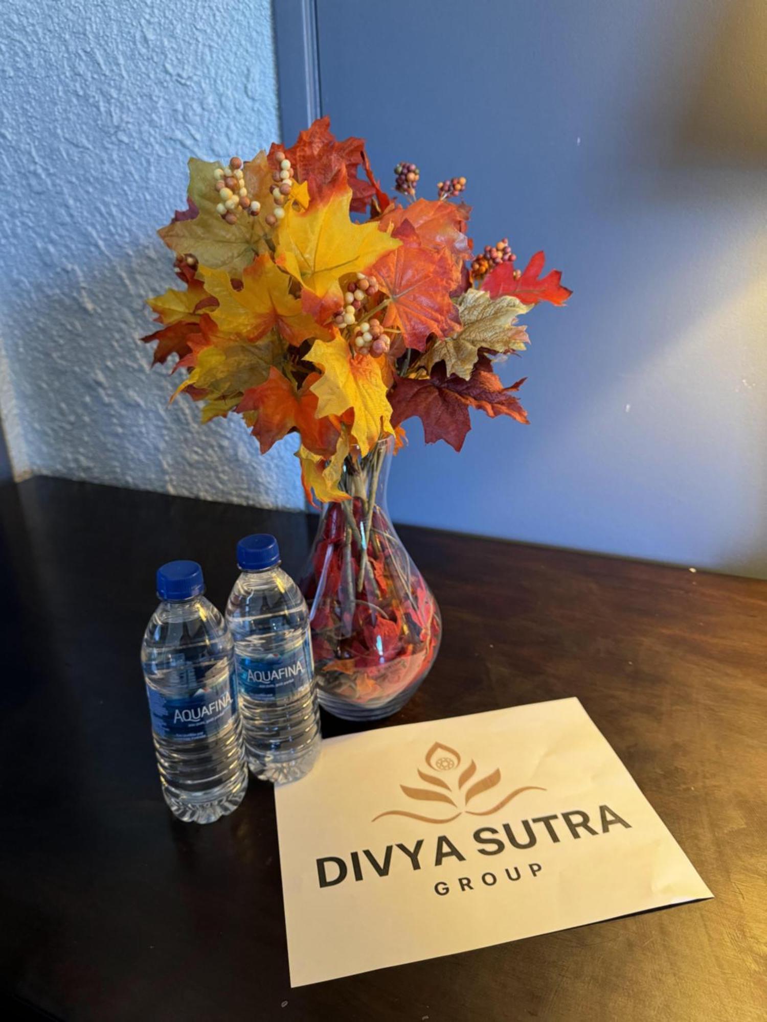Hotel Divya Sutra Plaza And Conference Centre, Vernon, Bc