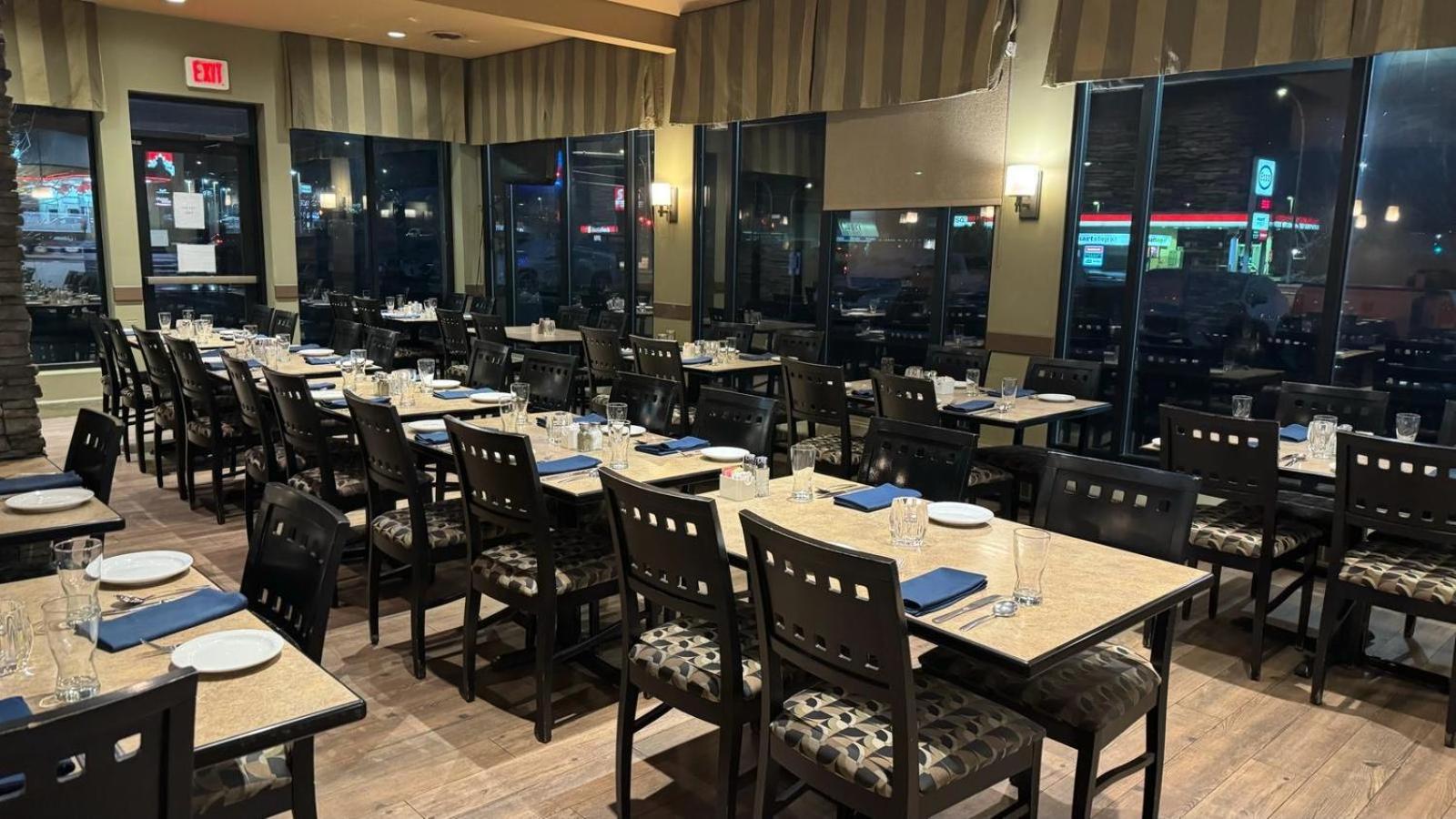 Divya Sutra Plaza And Conference Centre, Vernon, Bc Hotel 4*